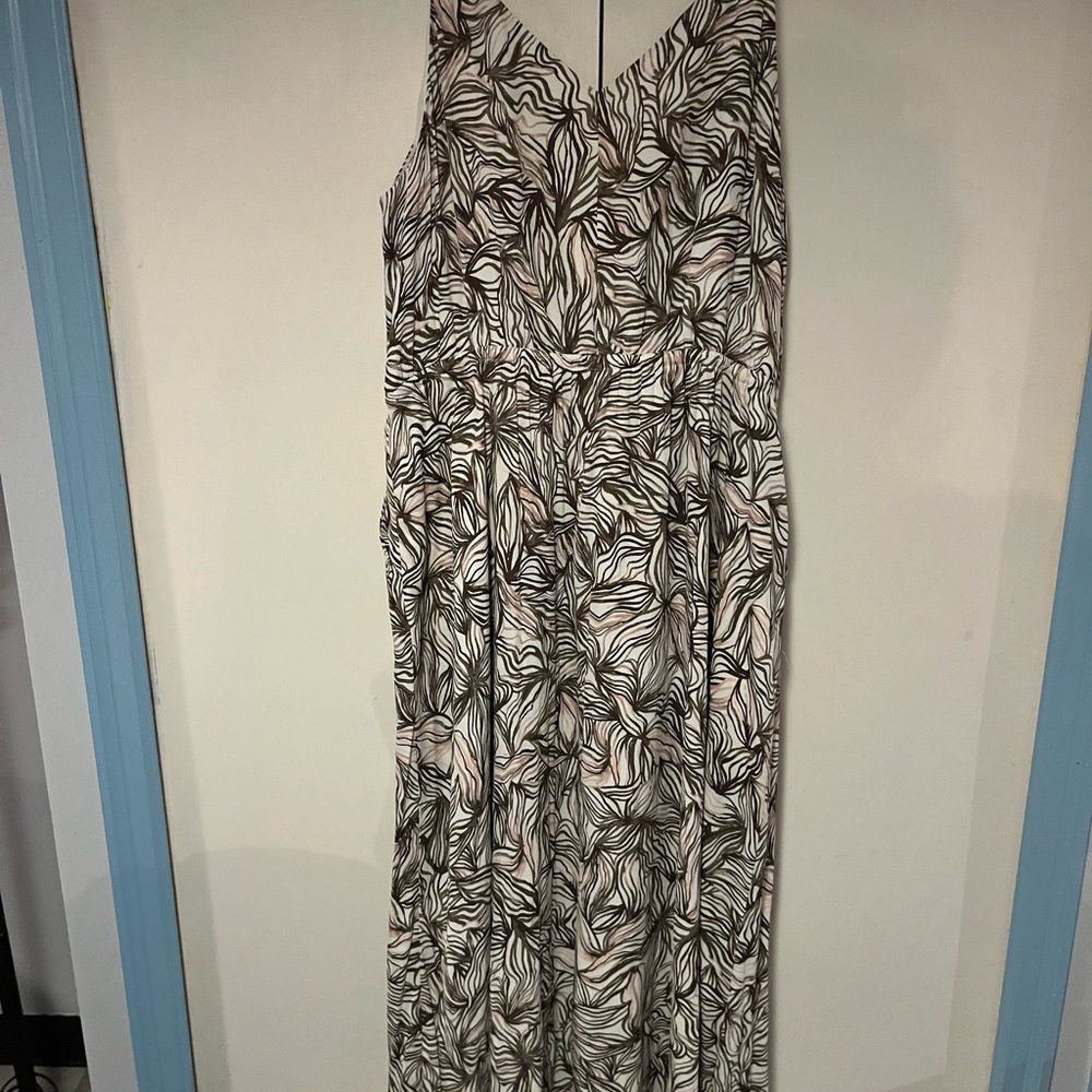 Mossimo Supply Co. Black and White Printed Midi Dress